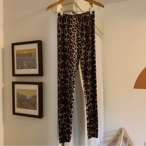 BOGO Women’s Leopard 🐆 Soft Leggings from Shein LIKE NEW XS size 2